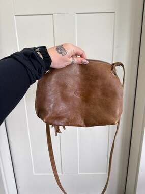 Roots Genuine Leather Village Crossbody Bag Brown